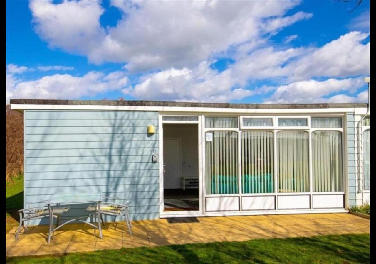 K90 - Chalet - Parkdean Resorts, Camber Sands Exterior photo